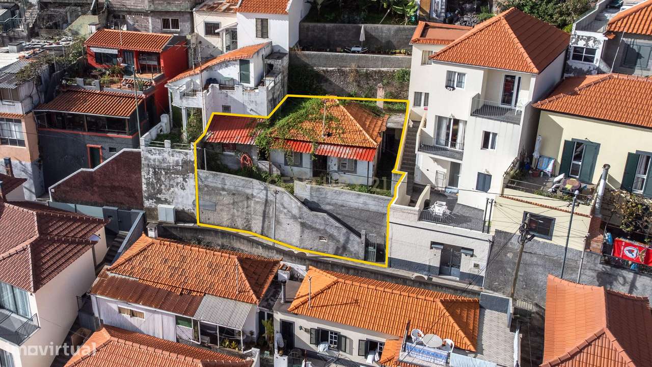 Moradia T2 no coração do Funchal-18