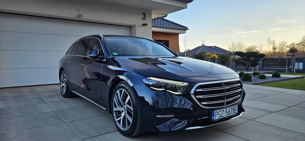 Mercedes-Benz E W214 300 PHEV Exclusive 9G-Tronic 2025