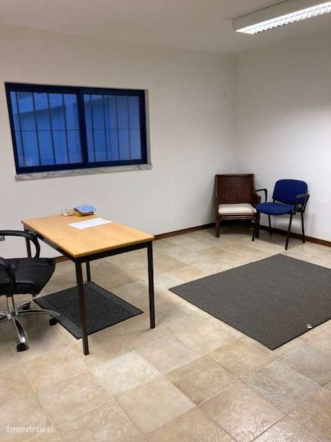 Armazém para arrendar em Muge - Salvaterra de Magos - Grande imagem: 4/8