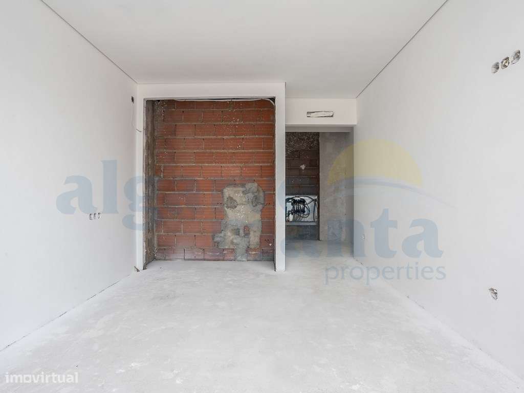 Moradia T4 de Arquitetura Contemporânea com Piscina, Rooftop e Vist...-21