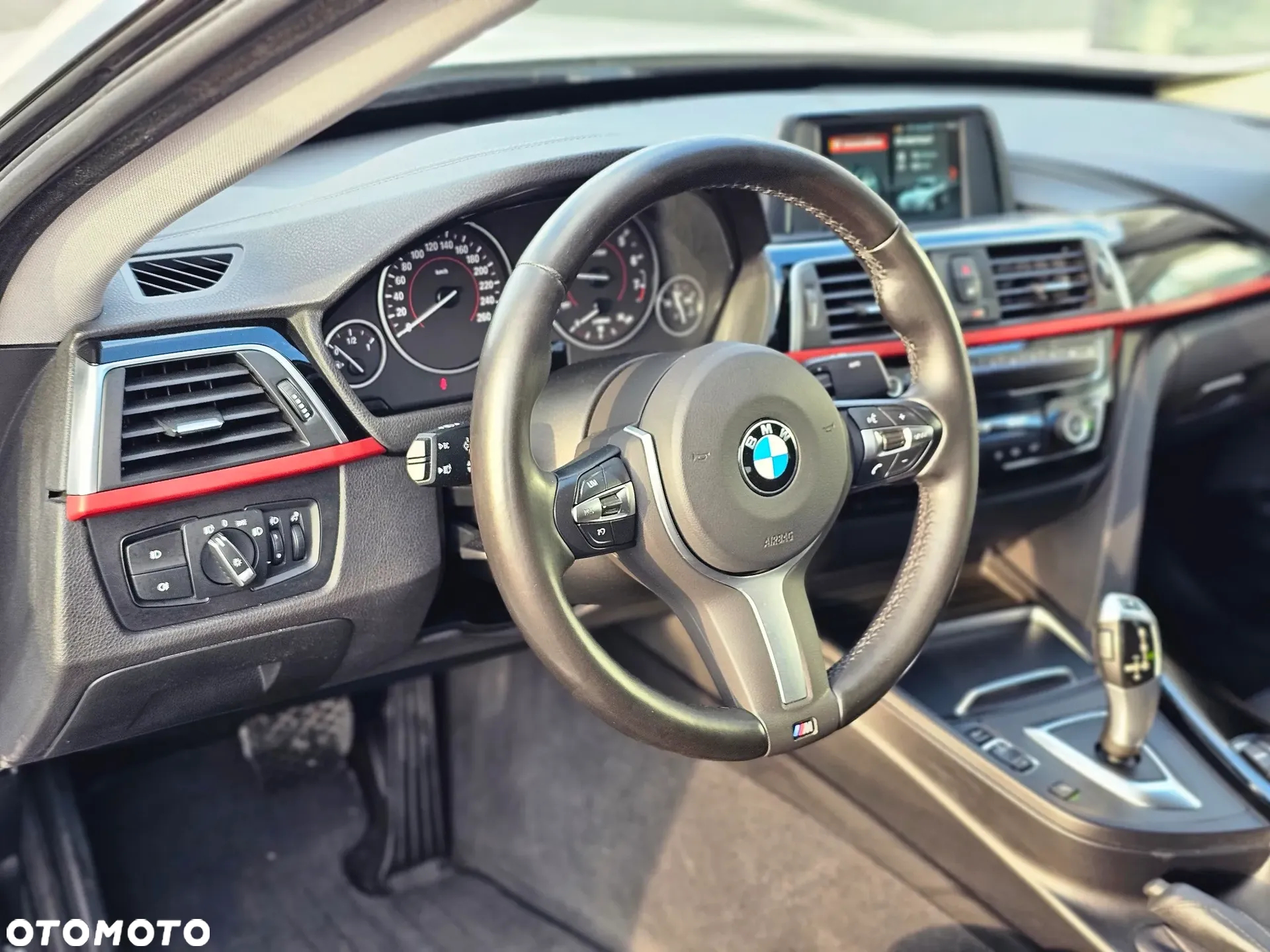 BMW Seria 3 320i Sport Line sport - 22