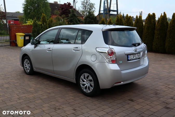 Toyota Verso 1.6 Active 7os - 9