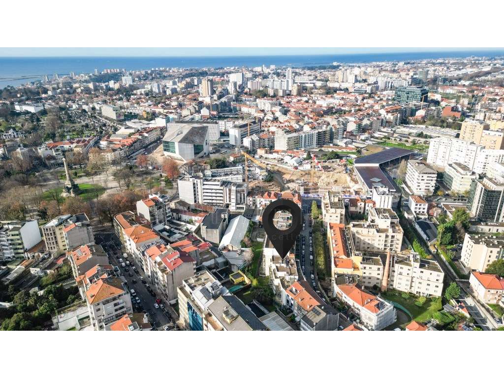 T2 PREMIUM À ROTUNDA DA BOAVISTA-7