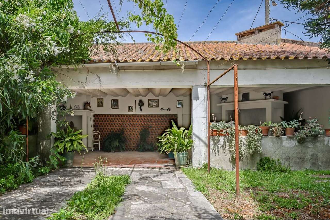 Moradia T4 com Jardim e Vista de Campo na Golegã-24