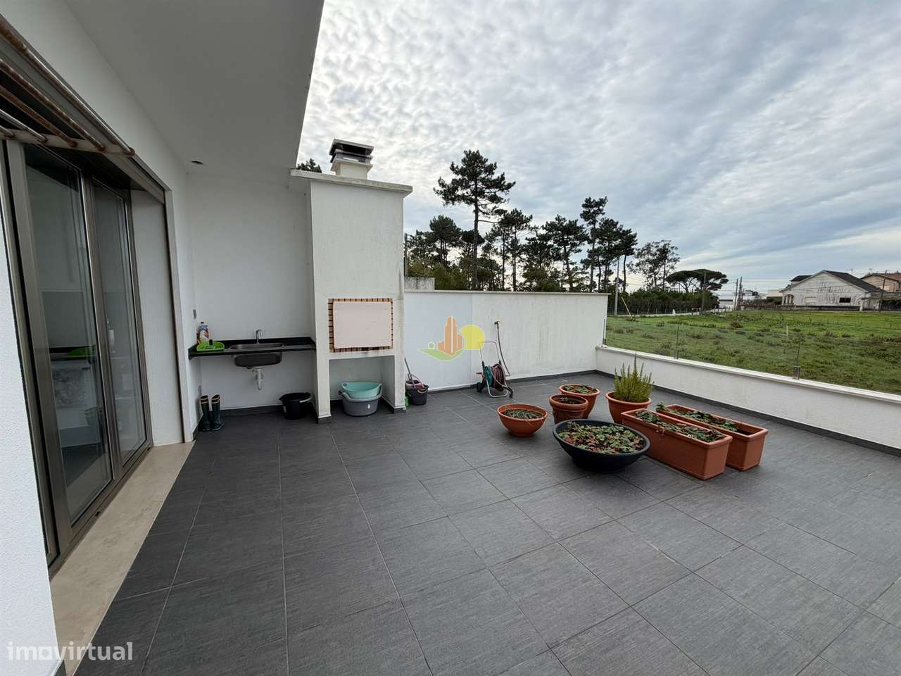 Moradia Semi Nova na Cidade!-7