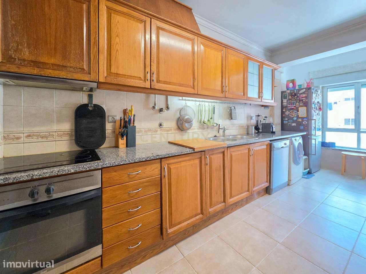 Apartamento de 3 assoalhadas em excelentes estado de conservação.-7