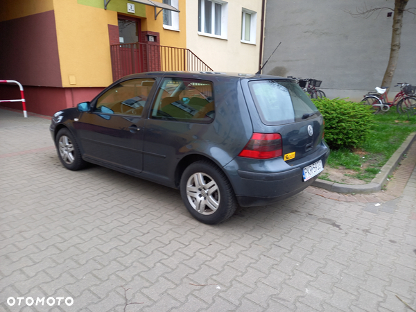 Volkswagen Golf IV 1.4 Comfortline - 3