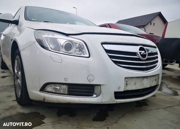 Trager Opel Insignia - 1