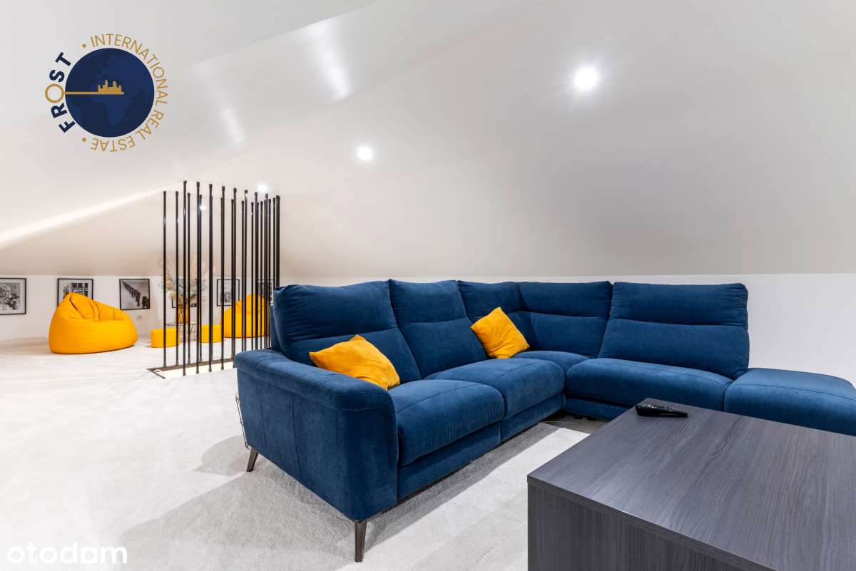 Luksusowa nowoczesna willa  z wewnętrznym basenem-16