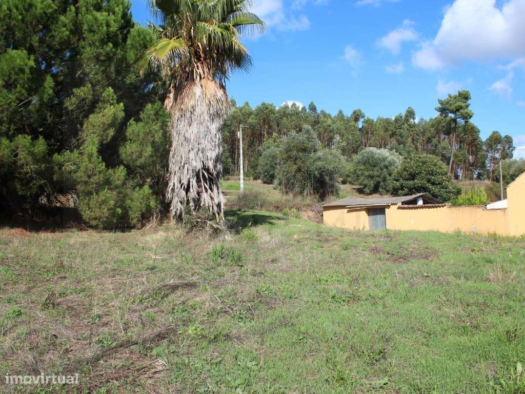 Lote para construção de moradia em Arruda dos Pisões-5