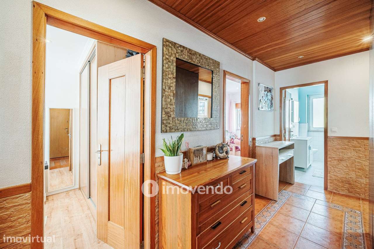 Apartamento T2 com cozinha equipada, na Amadora-20