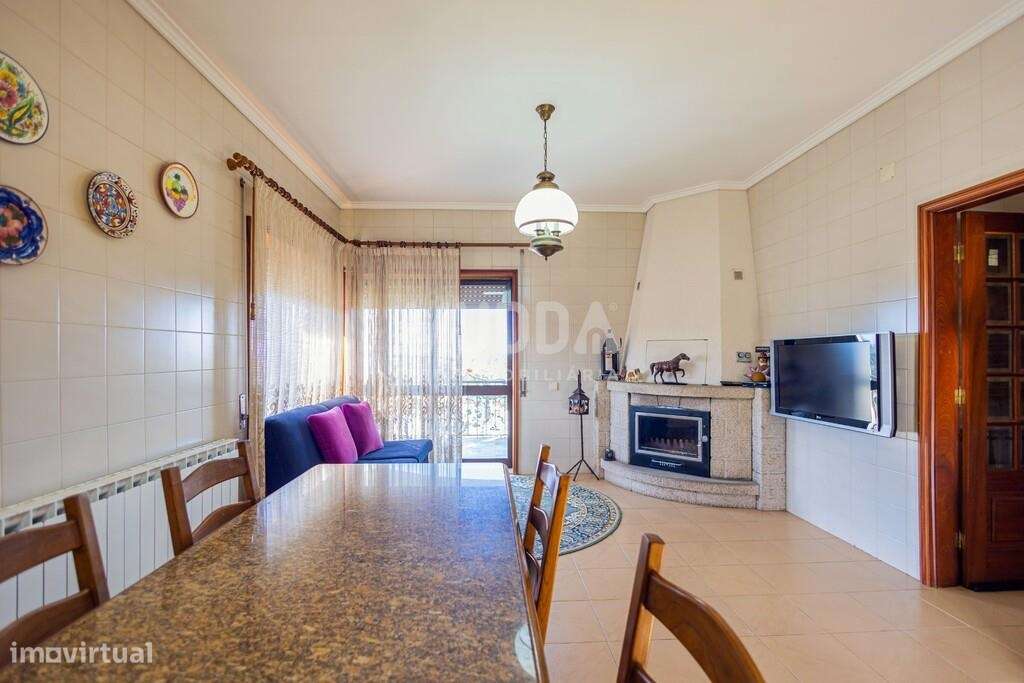 Moradia T4+ com Jardim e Pomar em Escapães, Santa Maria da Feira-6