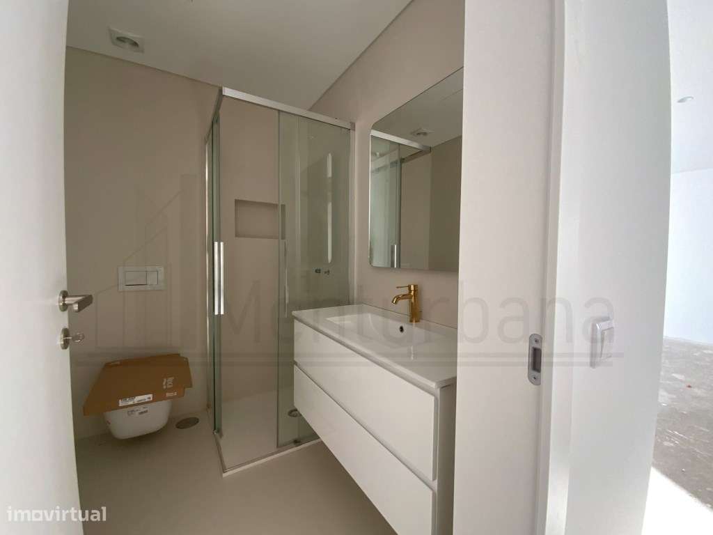 MORADIA T4 EM CONDOMÍNIO COM PISCINA - SÃO PEDRO DO ESTORIL - ESTORIL-5