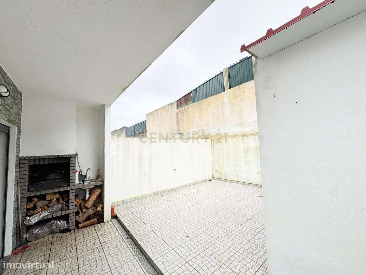 Moradia T3 + 1 contemporânea, numa Rua Sem Saída  – Fernão Ferro - Grande imagem: 4/22