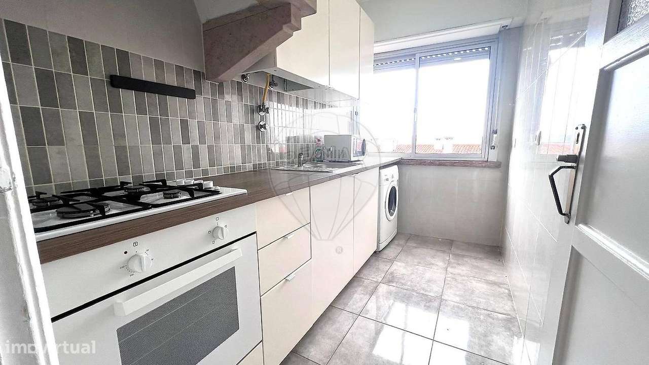 Apartamento T1 para arrendamento - Grande imagem: 2/15