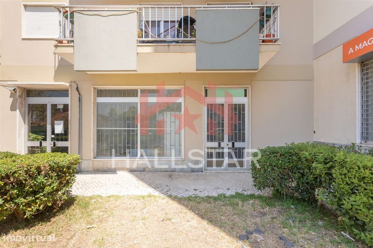Loja / 220m² de Área Total / Quinta da Alçada-19