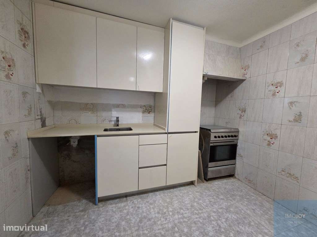 Moradia T3 em Mem Martins - Grande imagem: 2/18