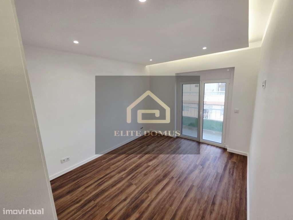 T2 Remodelado, 1 andar ! - Grande imagem: 2/16