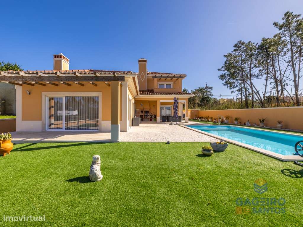 Moradia de estilo tradicional T4-32