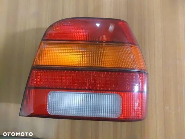 Volkswagen Polo Coupe Lampa Tył Prawa 9523881H - 2