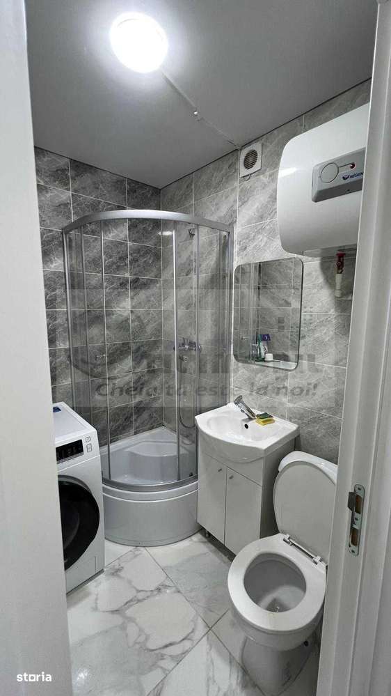 Camera de camin cu baie proprie  - in spate la JUMBO- pret 30000 euro-5