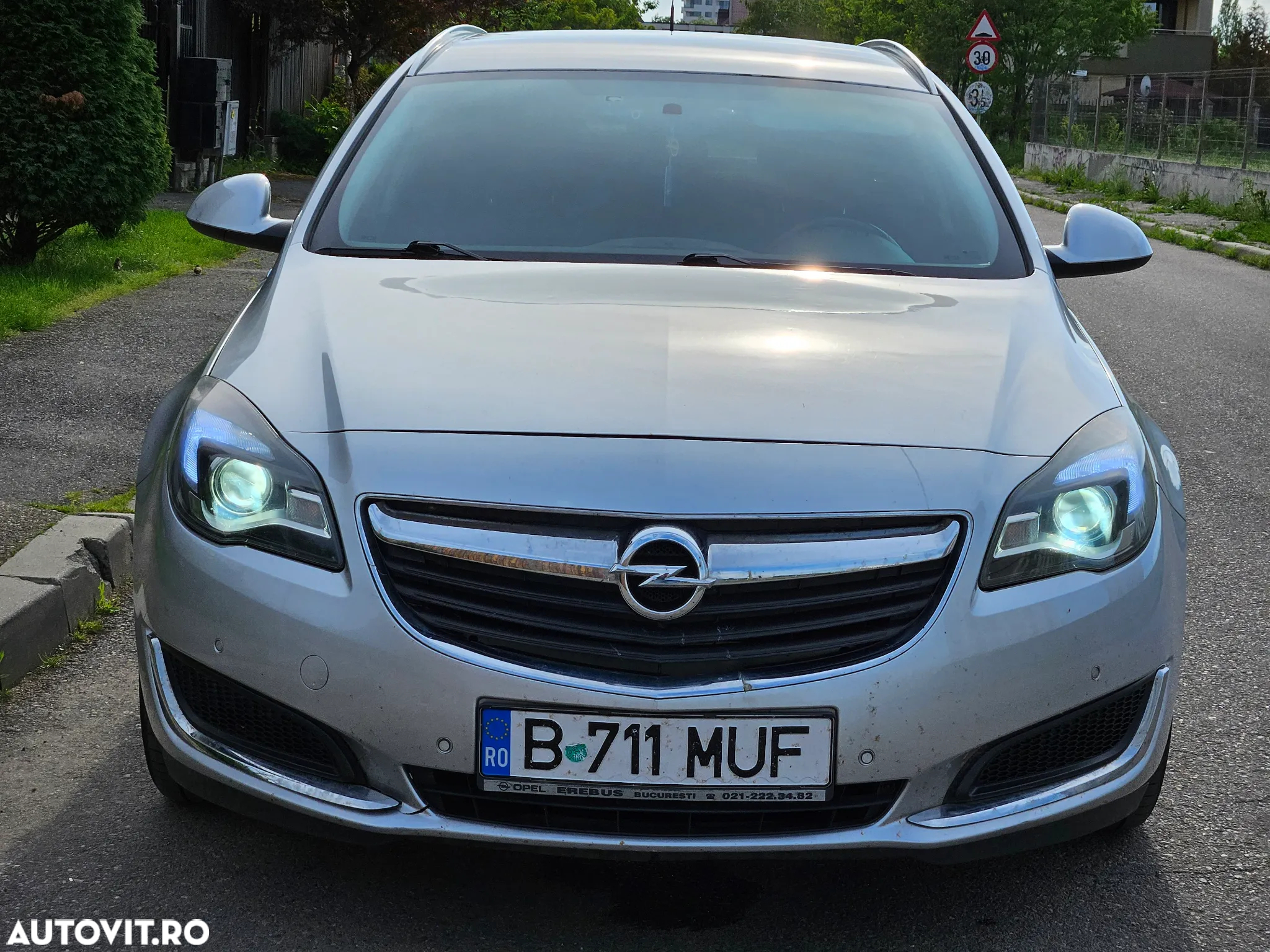 Opel Insignia 2.0 CDTI Automatik Sport - 3