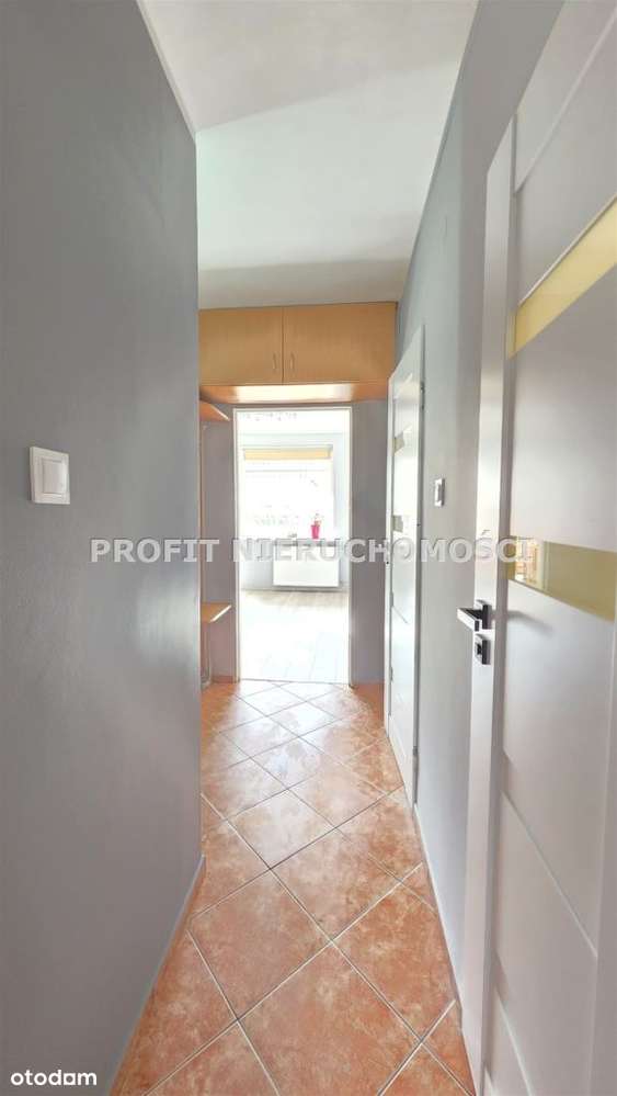 Środkowe mieszkanie z balkonem na parterze-12