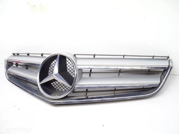 Mercedes E W207 Coupe/Cabrio 09-13 Grill atrapa chłodnicy chrom przód - 3