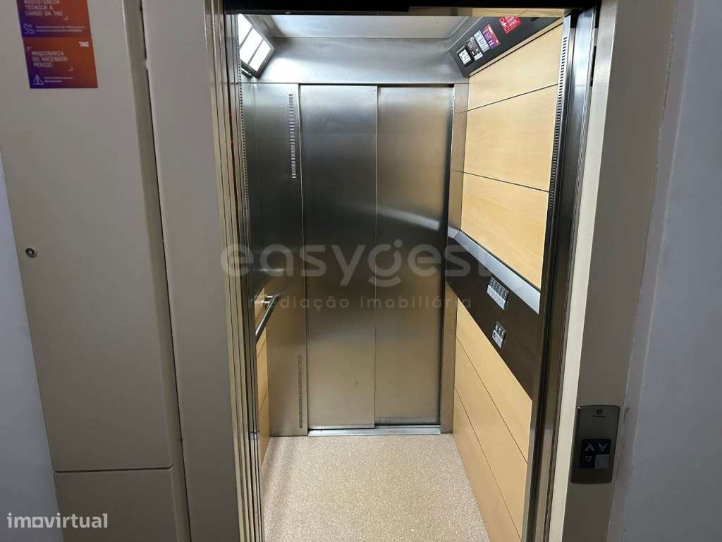 Apartamento T2 com suíte e arrecadação | Excelente estado | Castelo... - Grande imagem: 4/17