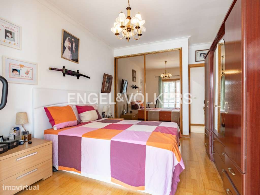 Apartamento T2 mobilado na Quinta do Texugo-5