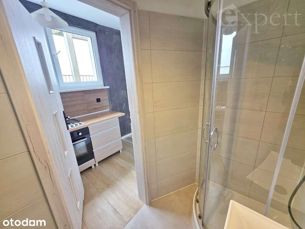 Kawalerka na 11 piętrze - jedyna taka na Starówce-5