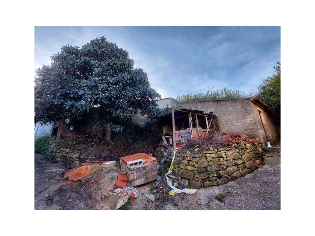 Moradia T3+1 situada em Vale Benfeito, perto da Merceana, concelho ...-11