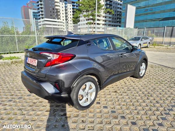 Toyota C-HR - 8