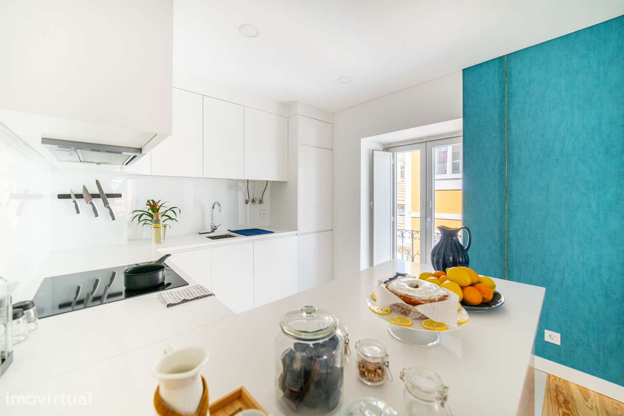 Apartamento T2 à venda no Largo Conde-Barão-8