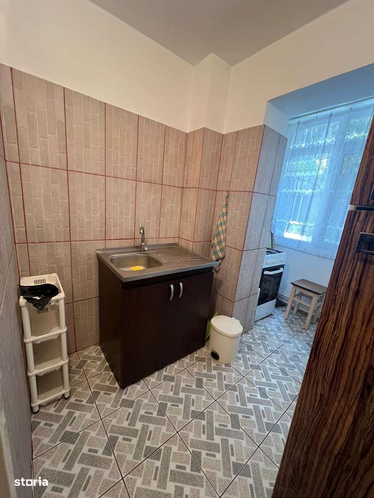 vand 4 camere in orasul Braila cartierul APOLLO pret 52.000 euro-6