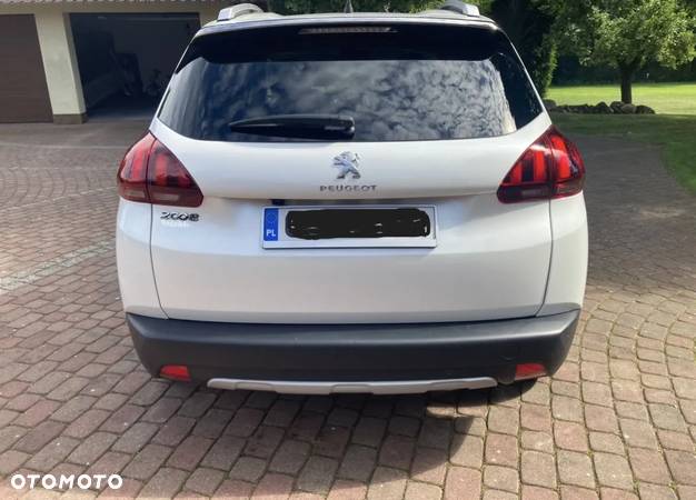 Peugeot 2008 1.2 Pure Tech Allure S&S - 5