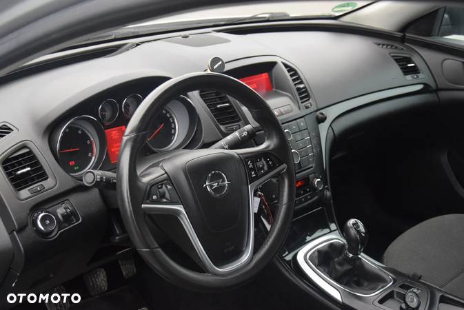 Opel Insignia 2.0 CDTI Active - 39