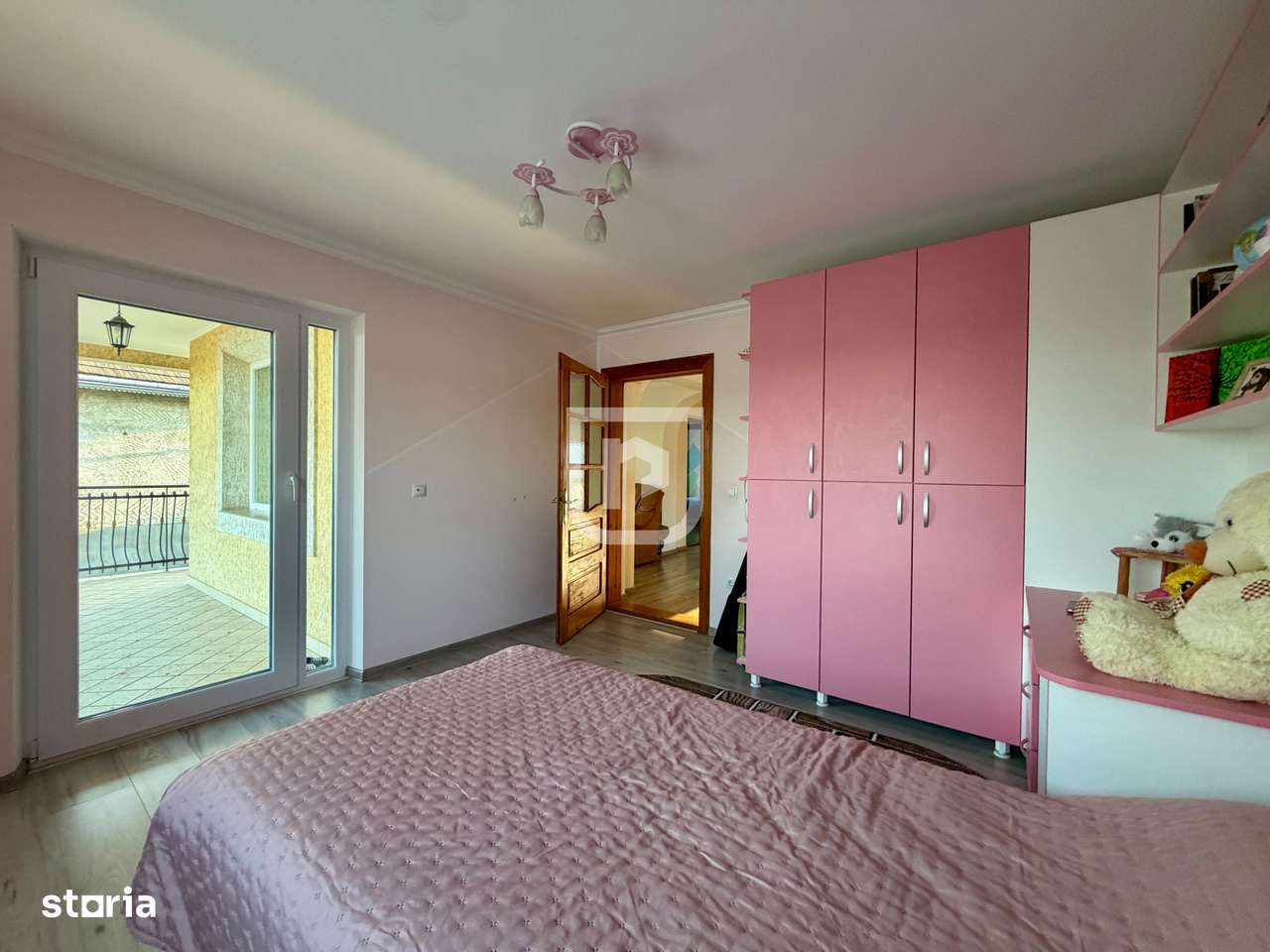 Casă 5 camere, 2.800 mp teren, Dărmănești – 13 km Suceava-13