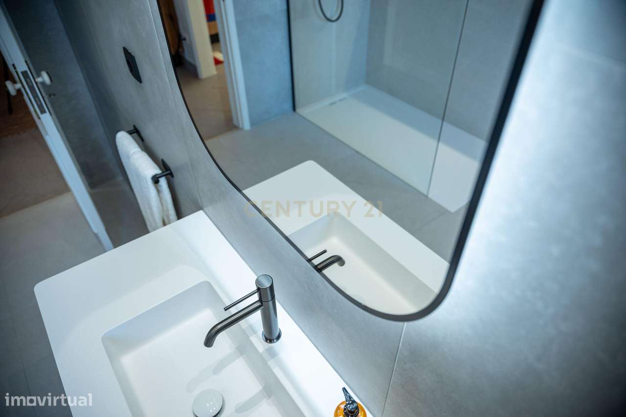 Moradia de Luxo com Piscina Aquecida e Jacuzzi Junto à Praia da Vieira-49