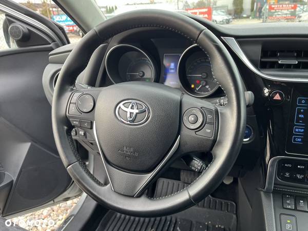 Toyota Auris 1.8 VVT-i Hybrid Automatik Edition - 28