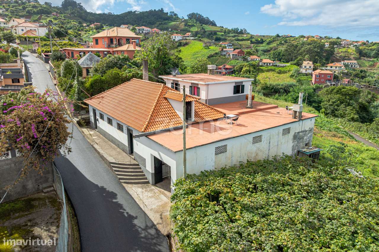 Moradia T2 com Espaço Comercial (372 m²) – São Jorge, Santana - Grande imagem: 2/48