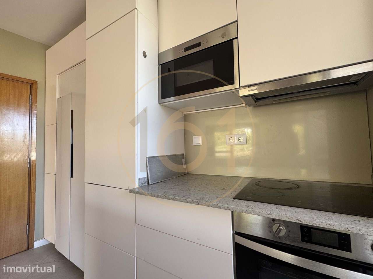 Apartamento T3 com varanda, para venda , no Porto-11