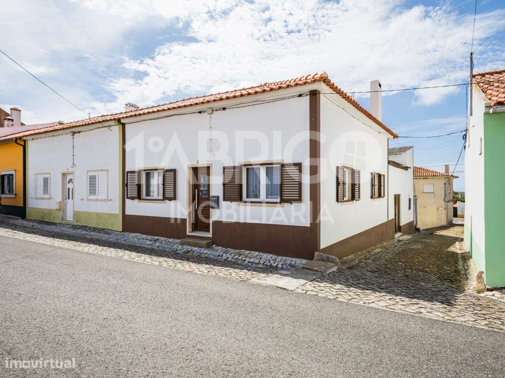 Moradia T2, antiga, Cela, Alcobaça-28