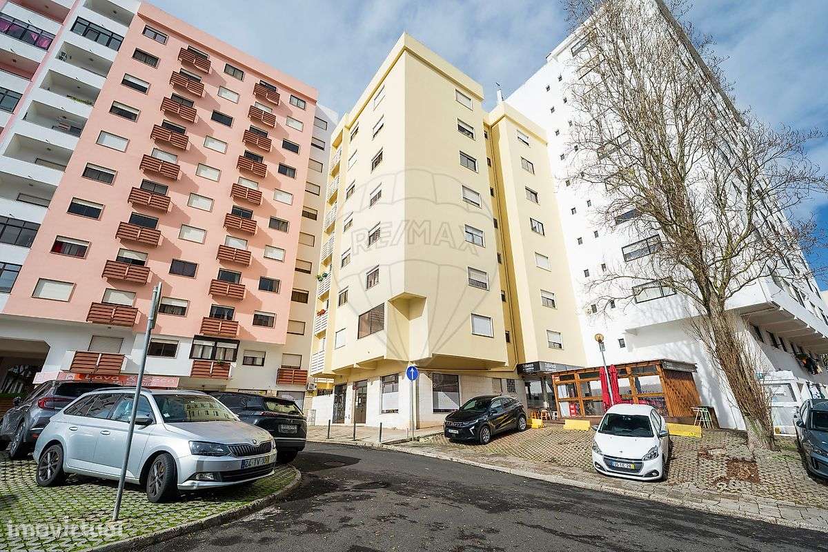 Apartamento T1 para arrendamento - Grande imagem: 2/14