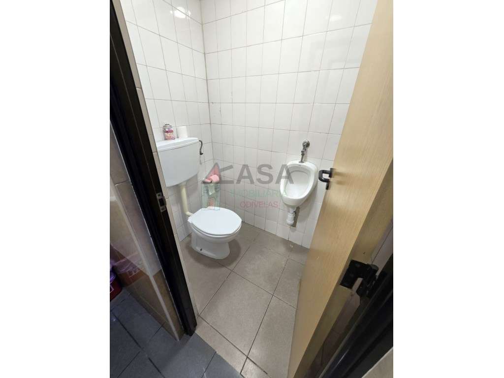 Restaurante em Funcionamento | 70 m² | Renda 200 € | Odivelas-19