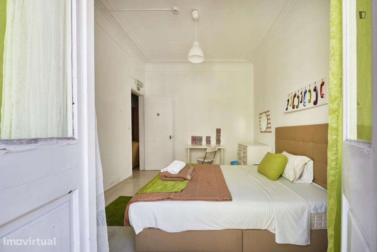 Quarto - localizado em Saldanha Lisbon - Grande imagem: 5/22