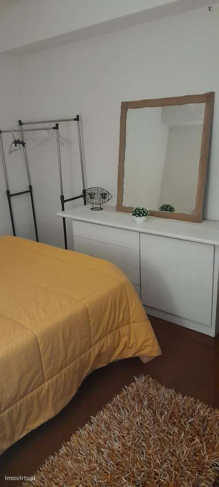 Quarto - localizado em Lisbon - Grande imagem: 5/6