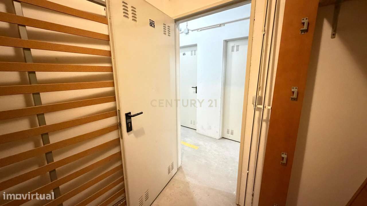 Apartamento T4 em Portimão-23