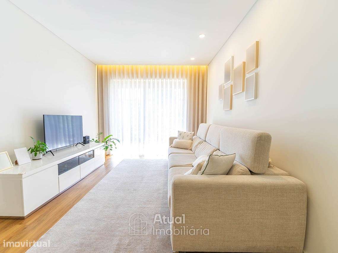Apartamento T2 Venda em Caldas de Vizela (São Miguel e São João),Vizel-0