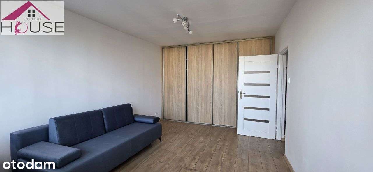 Jasna przestronna kawalerka-5